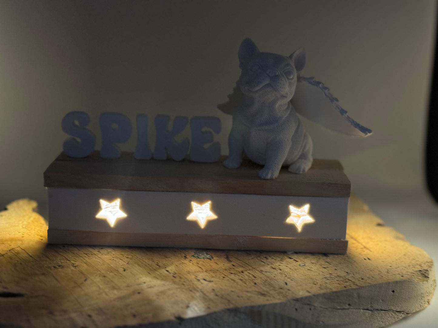 Französische Bulldogge Figur auf Podest Holz #2