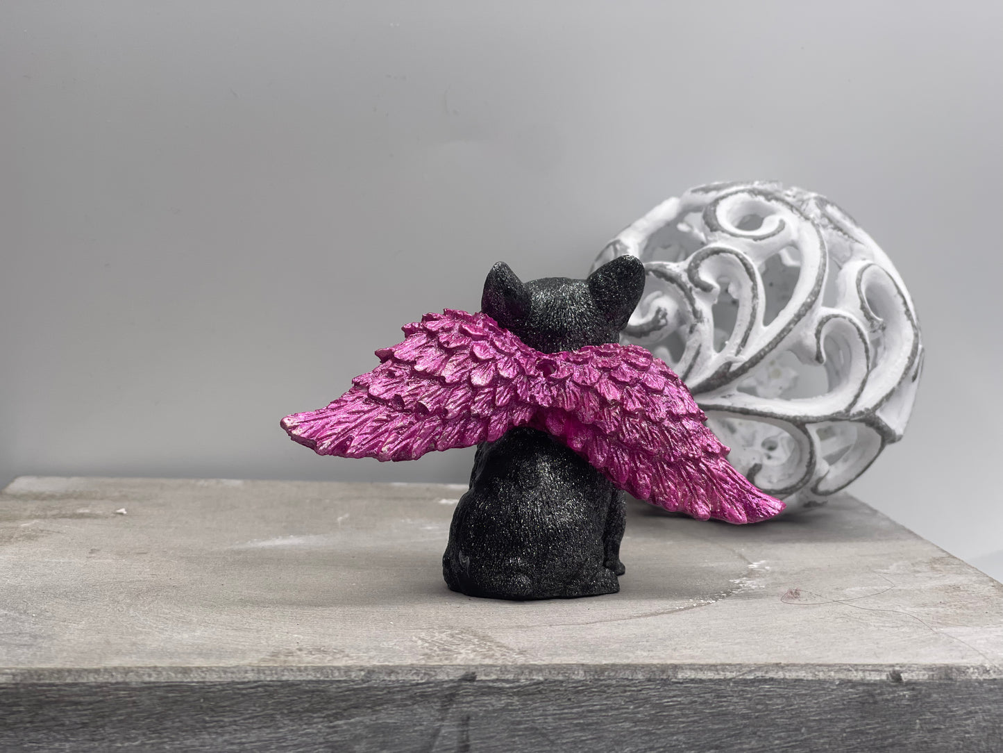 Französische Bulldogge Figur mit Flügeln zweifarbig #38
