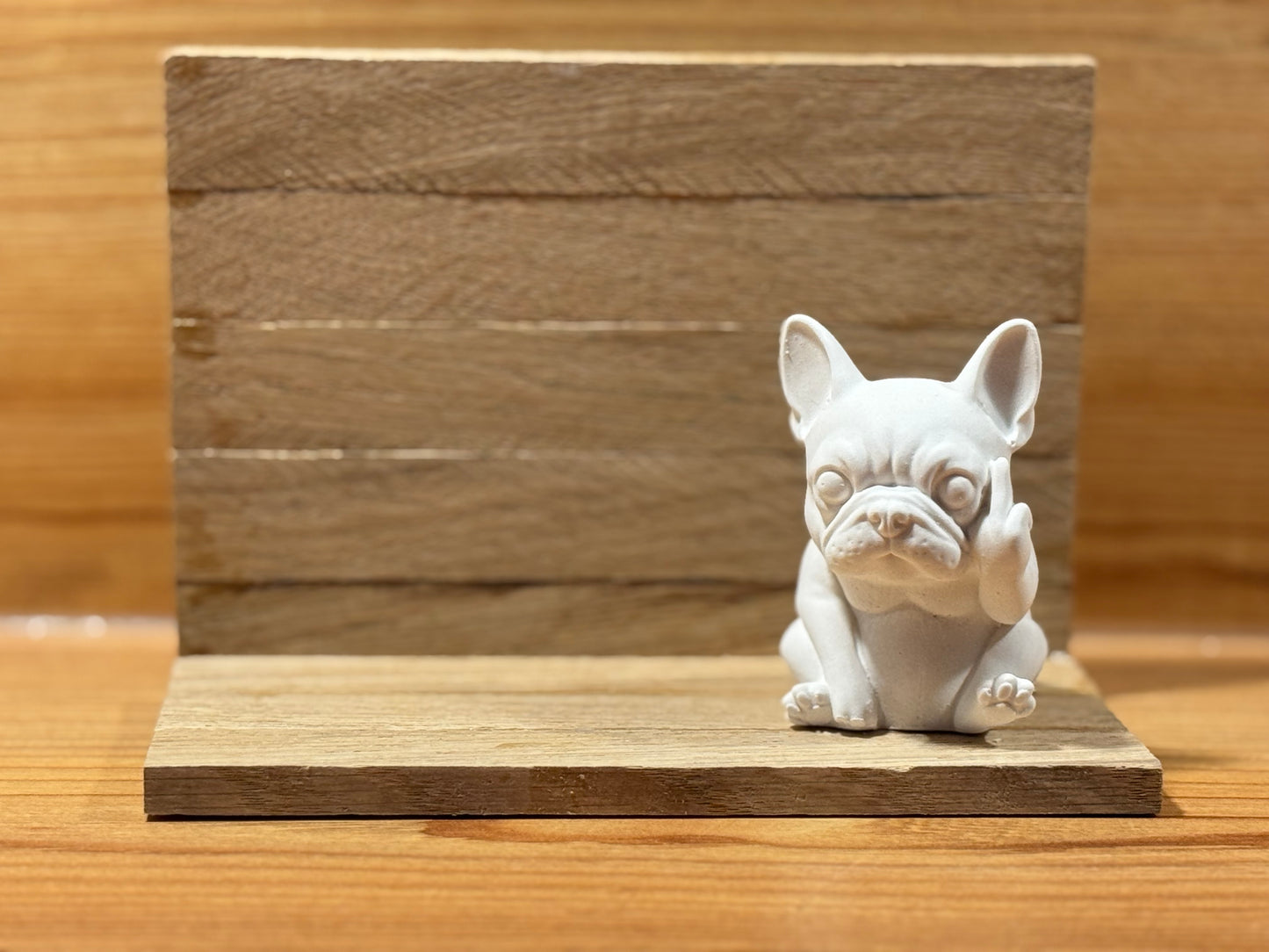 Französische Bulldogge Dekotablett / Holztablett - Mittelfinger