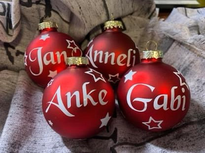 Weihnachtskugeln aus Glas (zwei Namen)