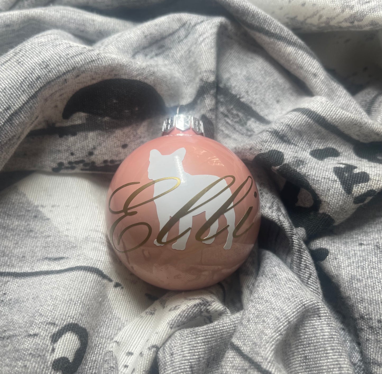 Weihnachtskugeln mit Wunschrasse und Namen aus Glas